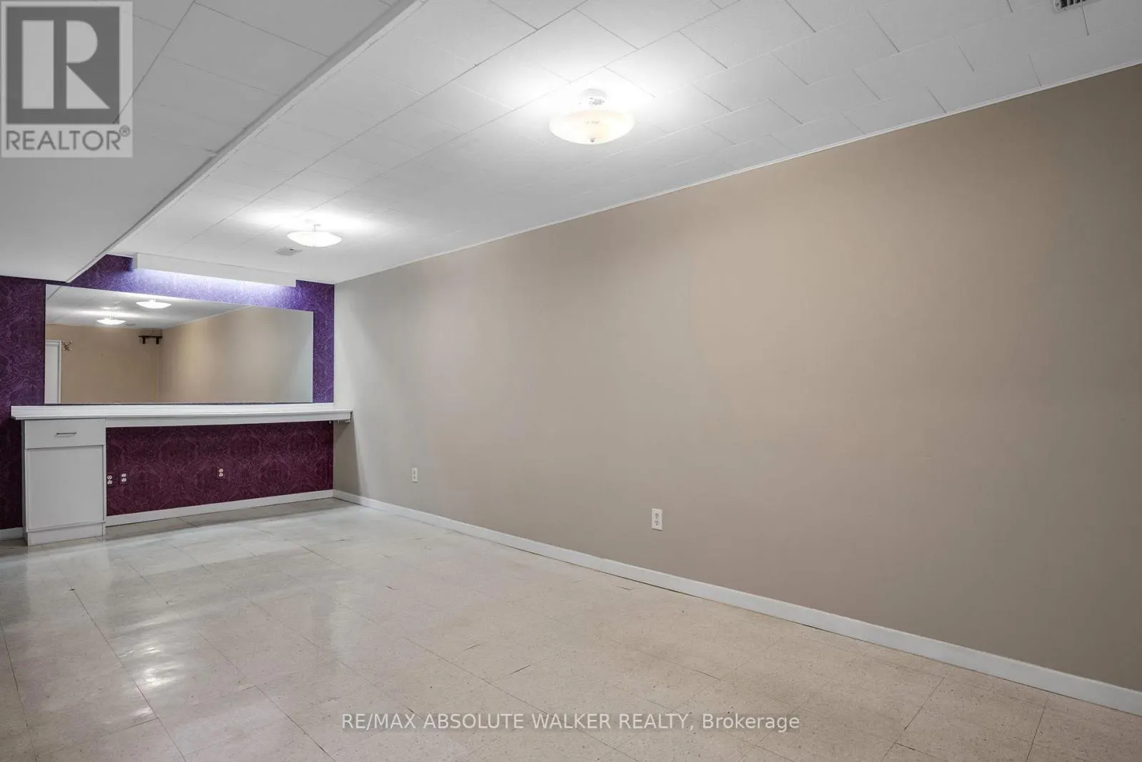 365 AMIENS STREET