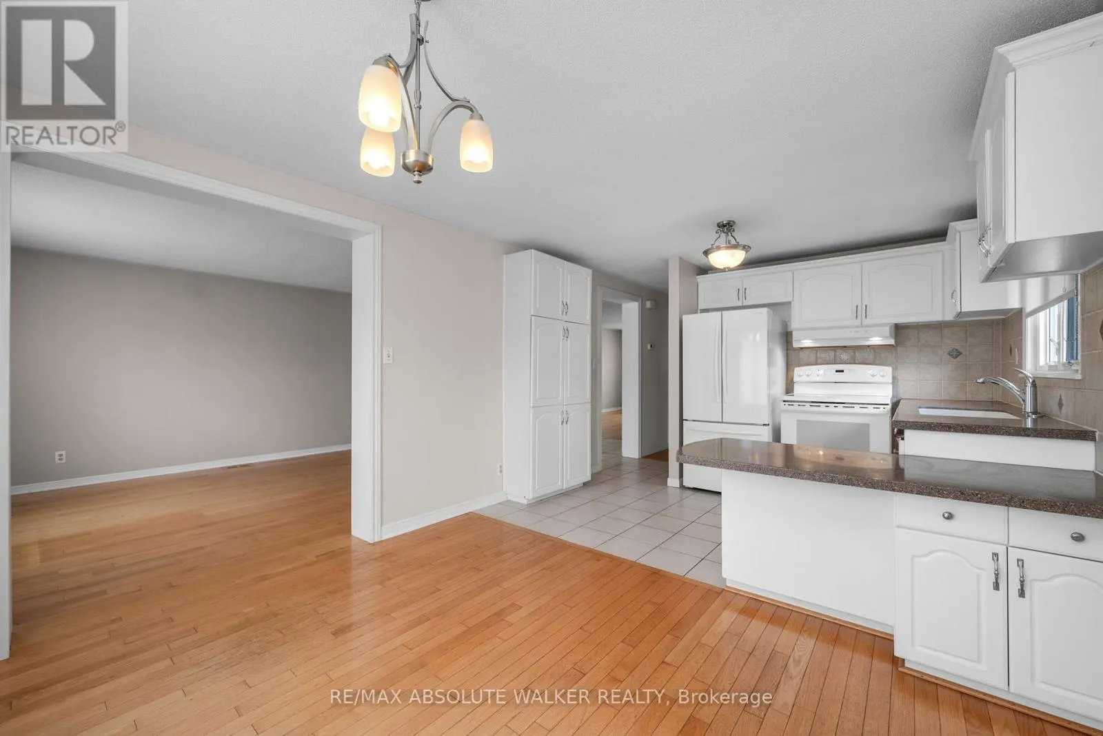 365 AMIENS STREET