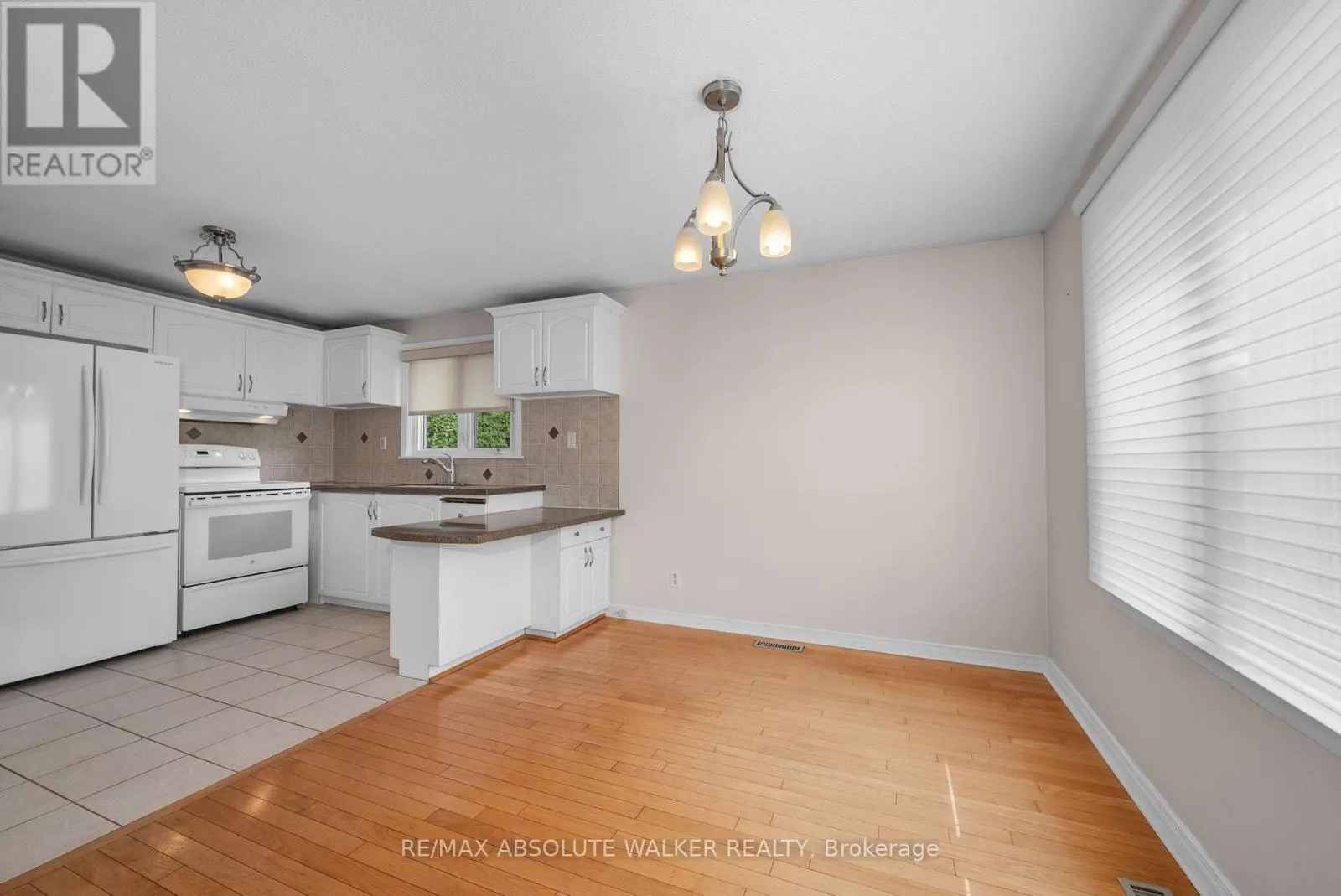 365 AMIENS STREET