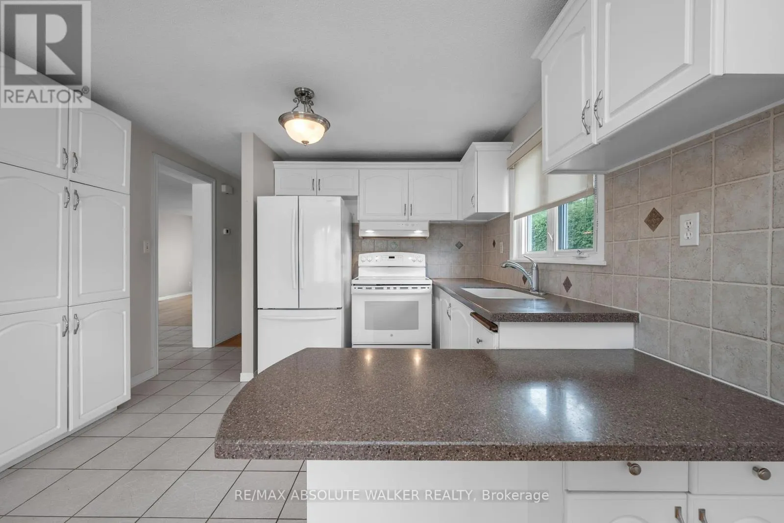 365 AMIENS STREET
