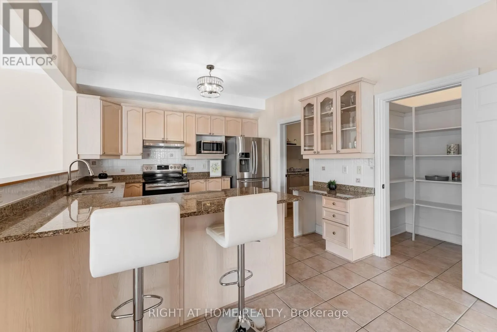 409 BEATRICE DRIVE