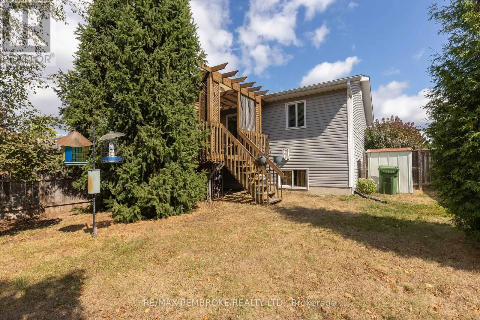 33 RENFREW STREET
