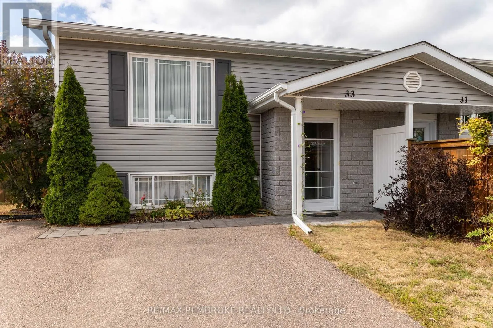 33 RENFREW STREET