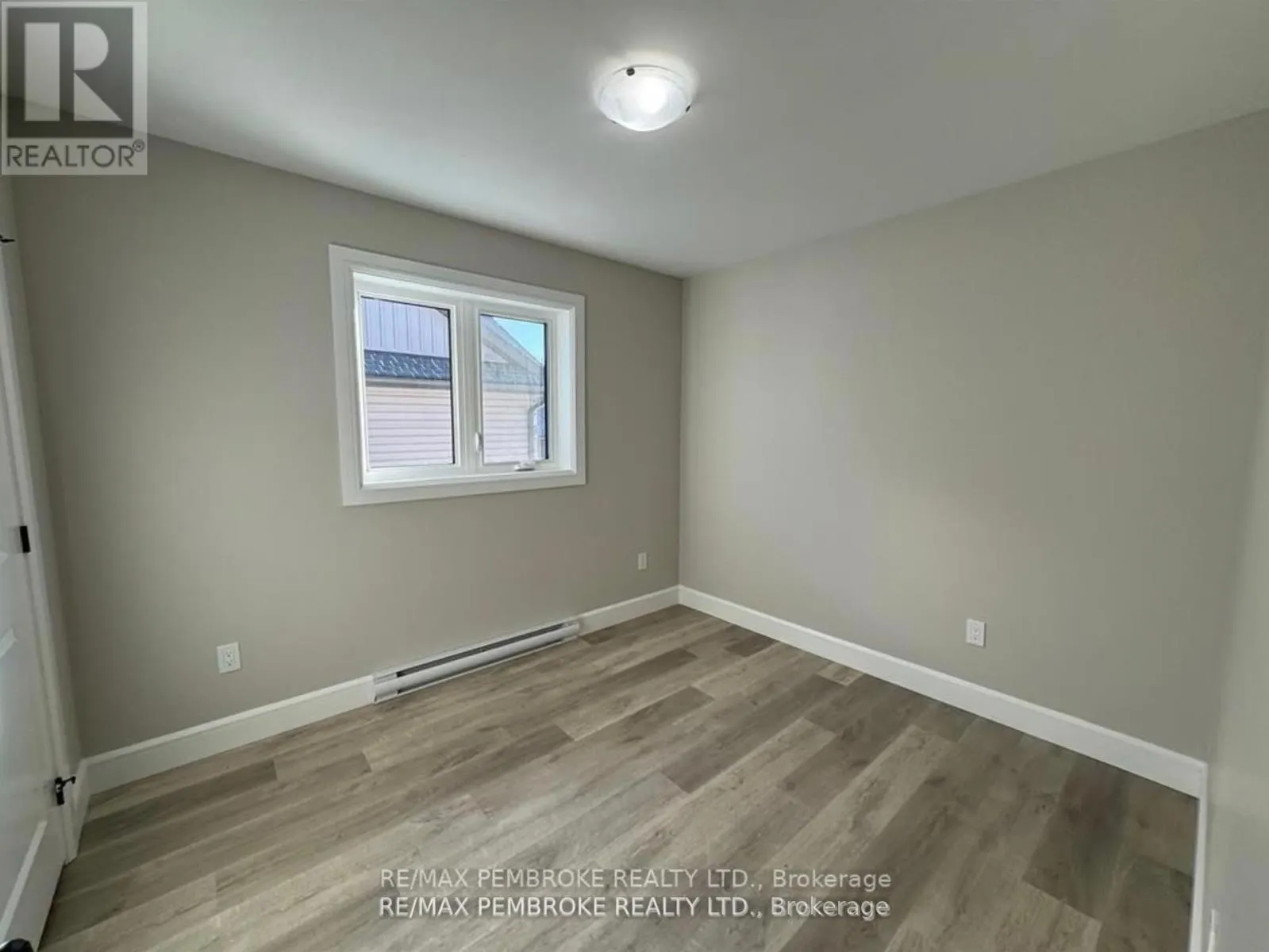2063 SANDSTONE CRESCENT