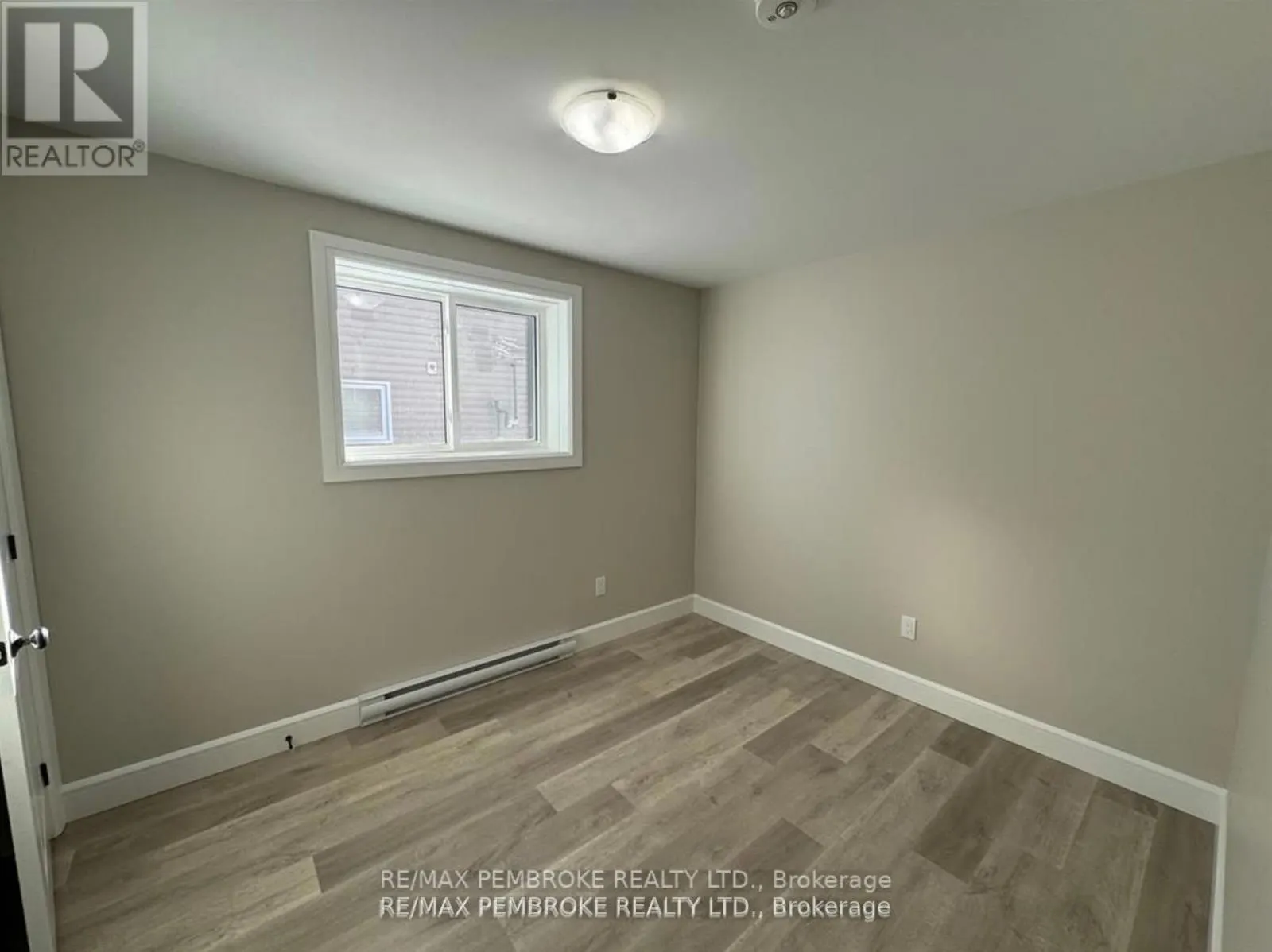2063 SANDSTONE CRESCENT