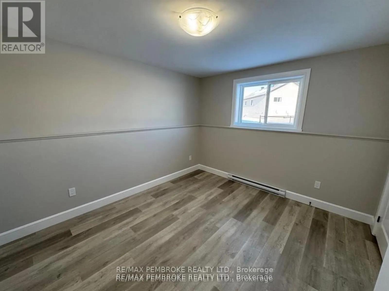 2063 SANDSTONE CRESCENT
