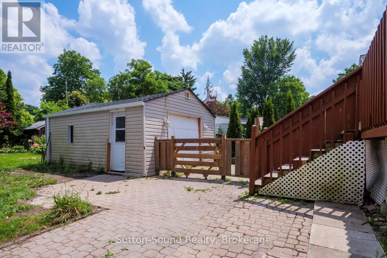 1139 4TH AVENUE W