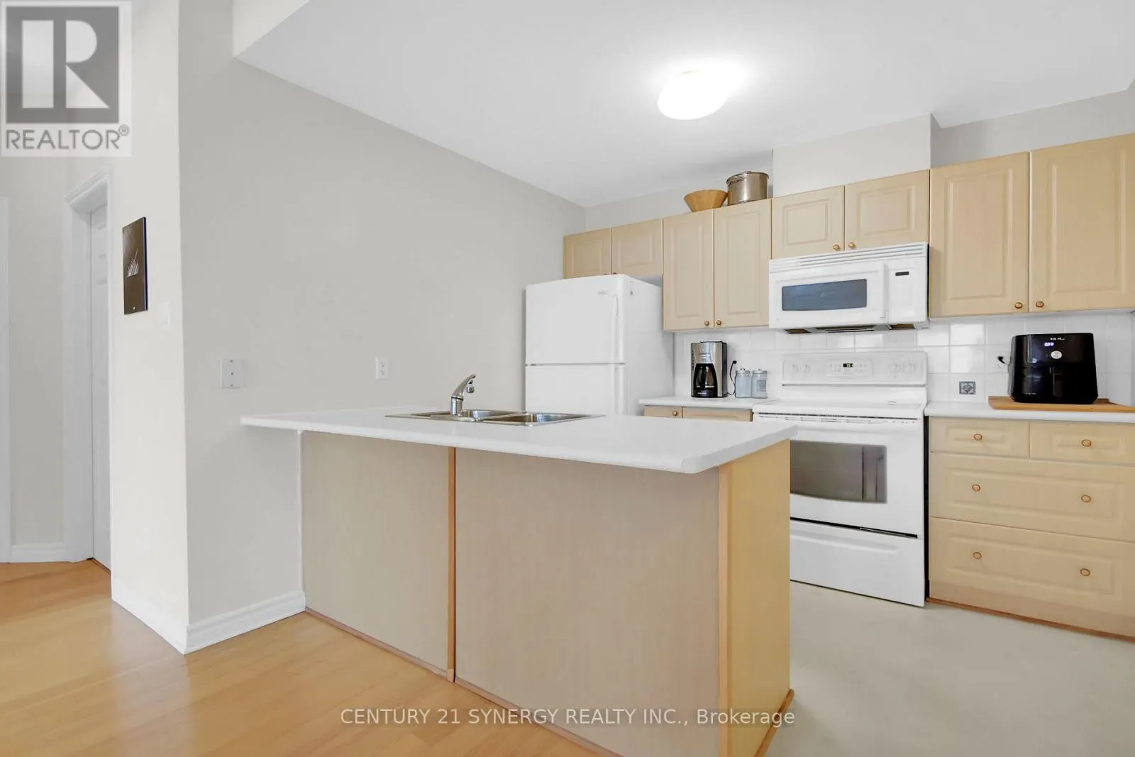 C - 145 OLDFIELD STREET