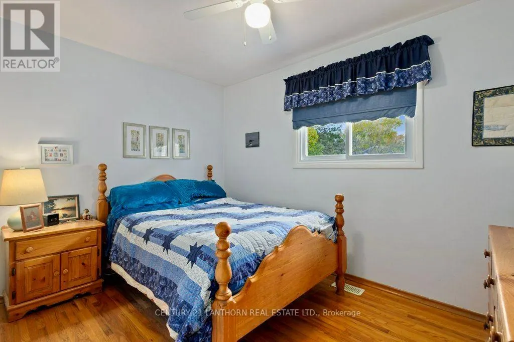 4 HIGHVIEW CRESCENT