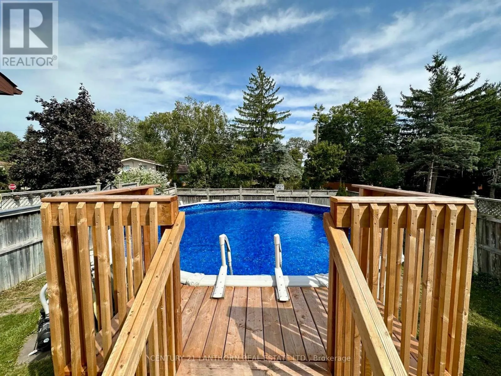 4 HIGHVIEW CRESCENT