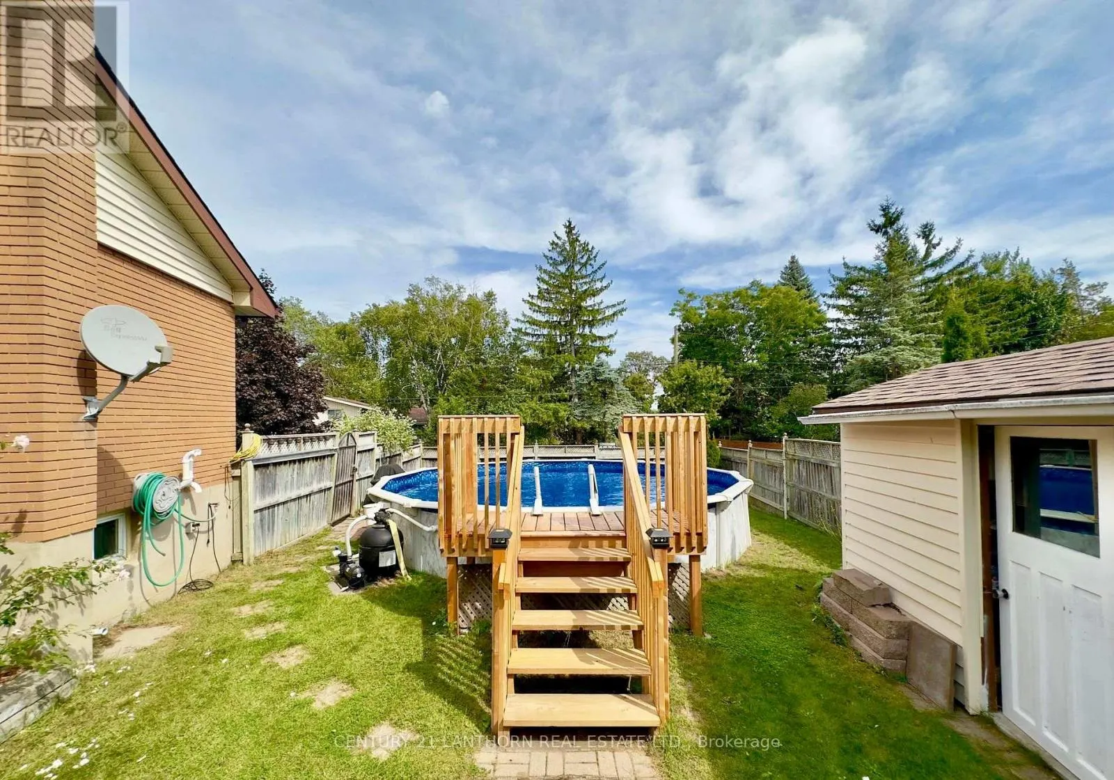 4 HIGHVIEW CRESCENT