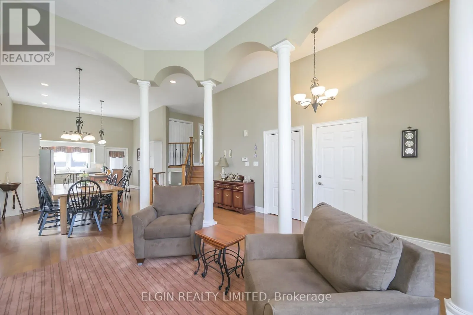 20 BEECHWOOD CIRCLE