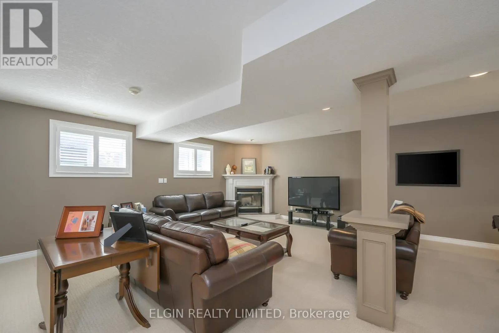 20 BEECHWOOD CIRCLE