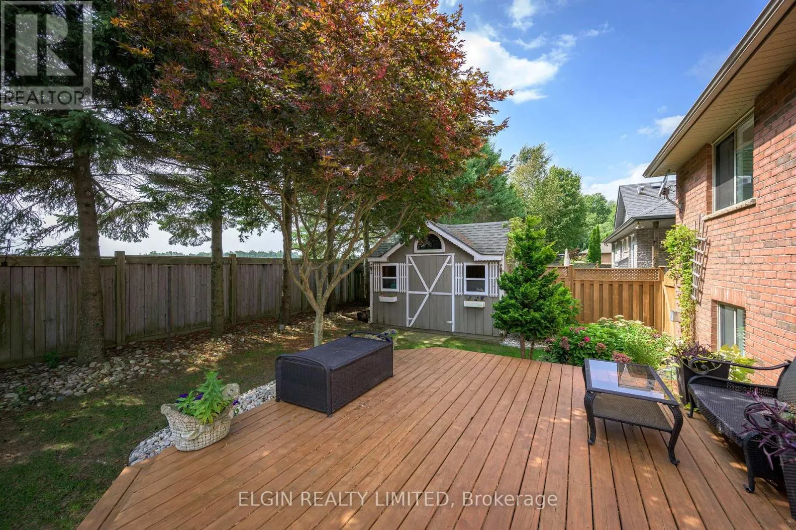 20 BEECHWOOD CIRCLE