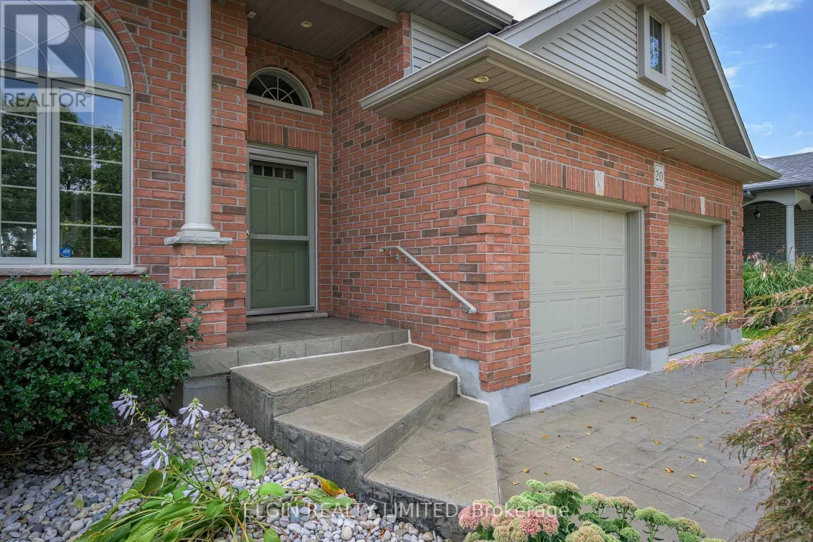 20 BEECHWOOD CIRCLE
