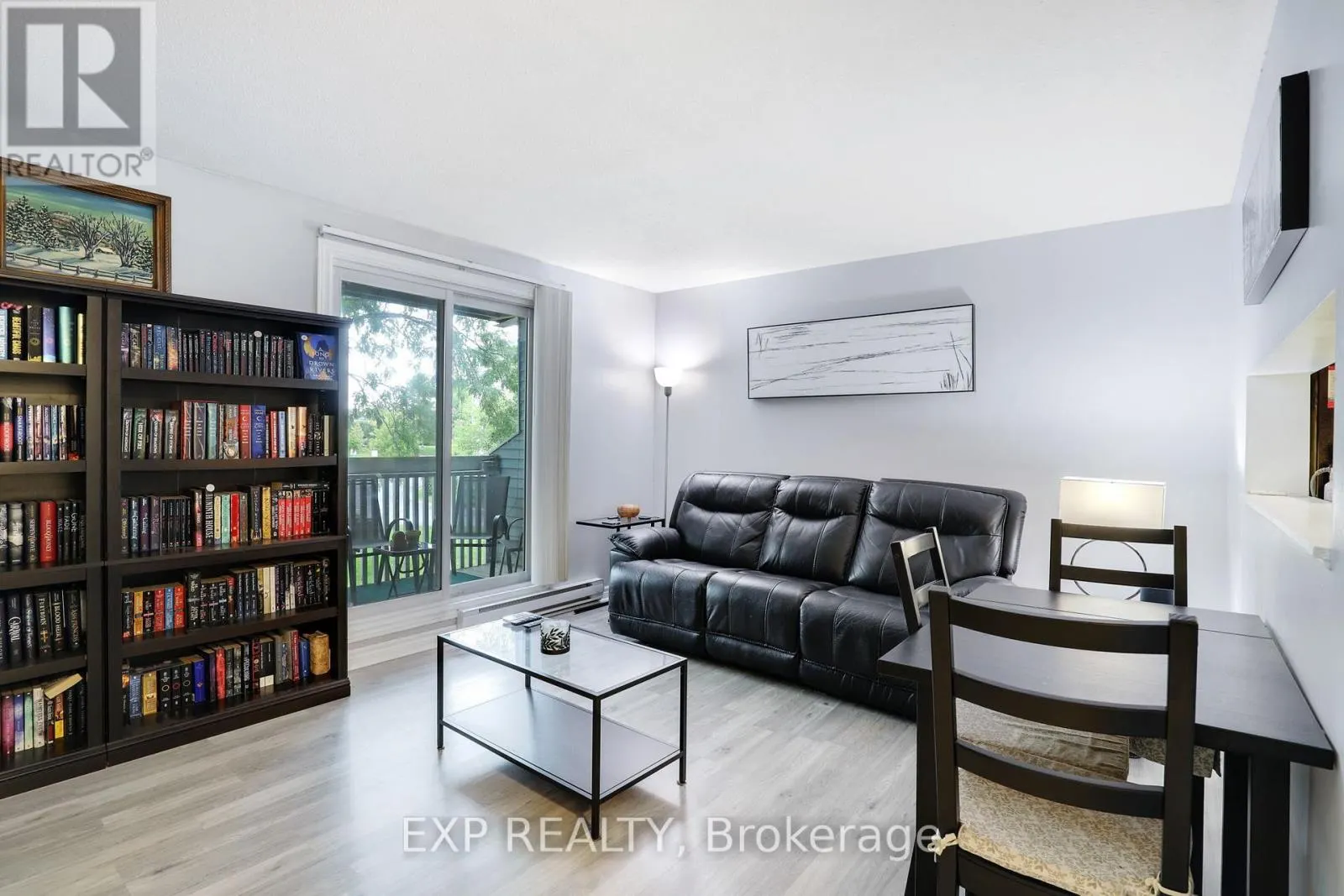 212 - 214 VIEWMOUNT DRIVE