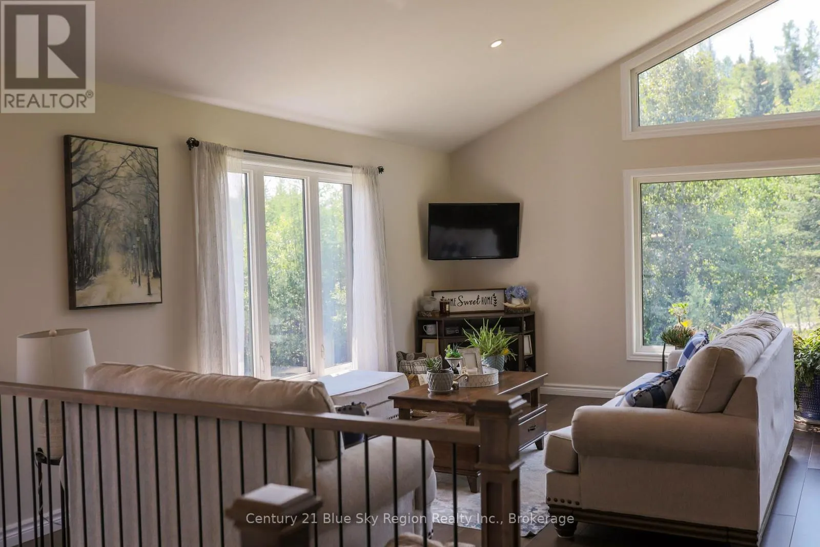 1147 MAPLE HILL ROAD