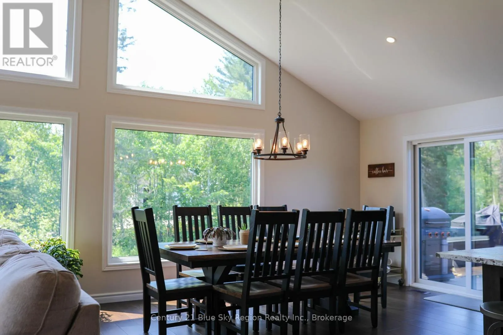 1147 MAPLE HILL ROAD