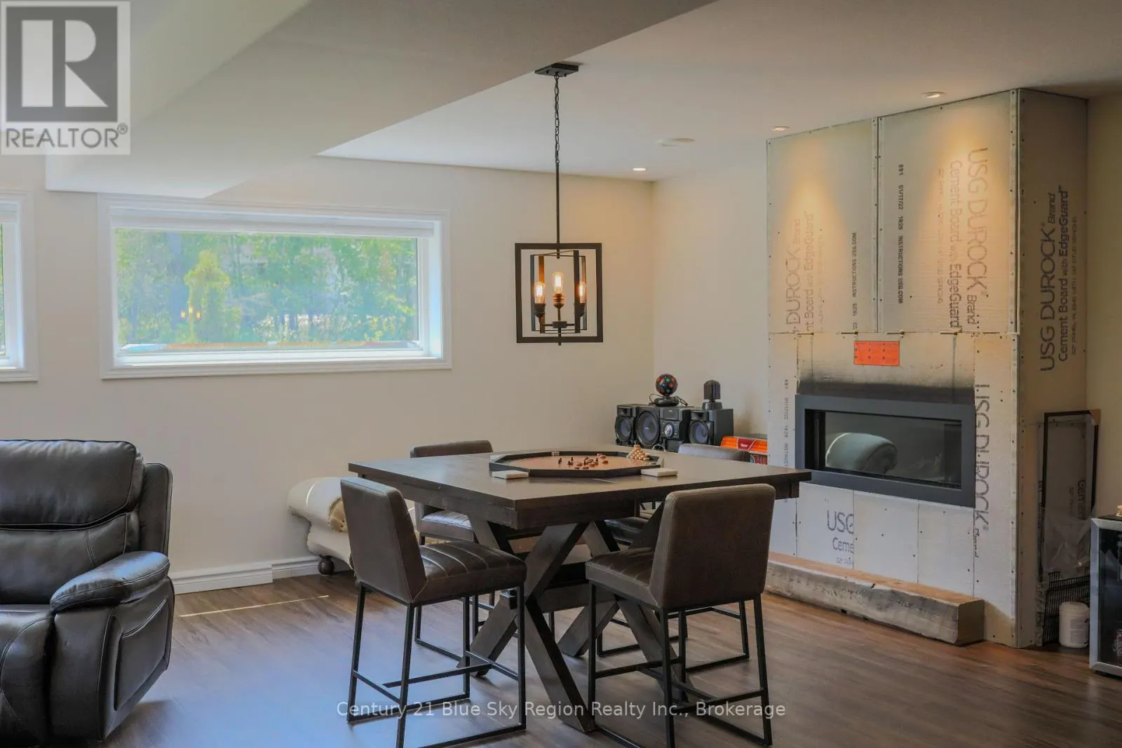 1147 MAPLE HILL ROAD