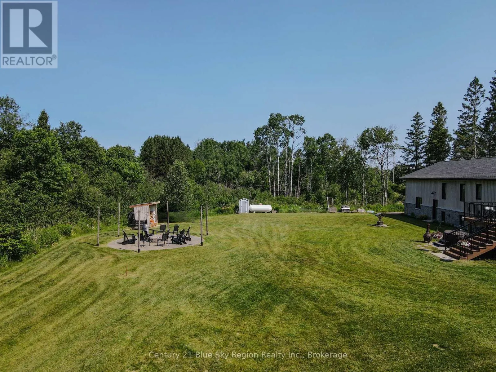 1147 MAPLE HILL ROAD