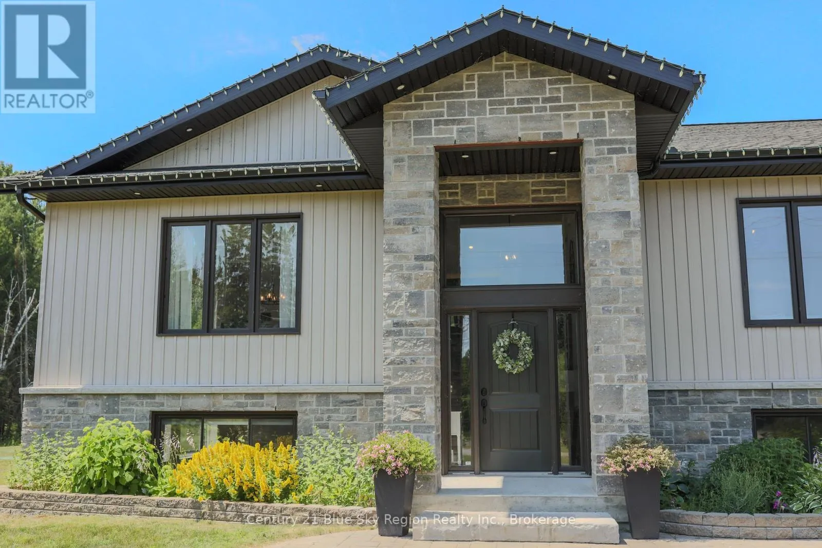 1147 MAPLE HILL ROAD