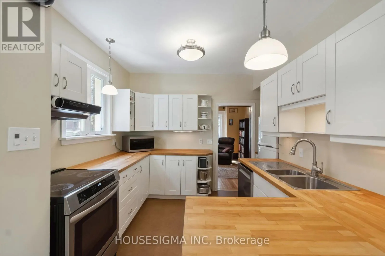 19 OAKLAND AVENUE