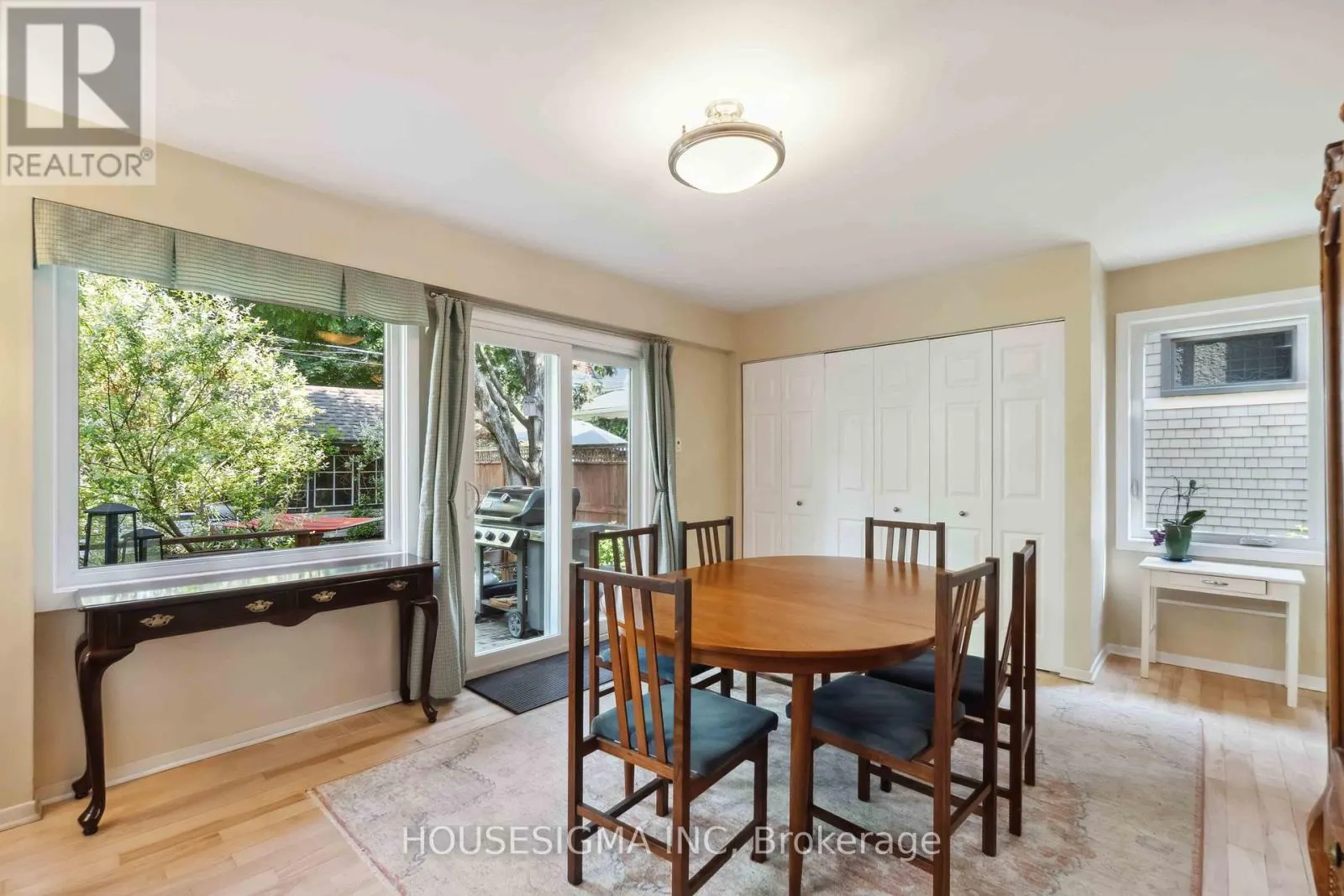 19 OAKLAND AVENUE