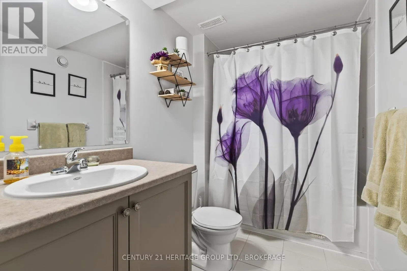 1208 IRIS DRIVE