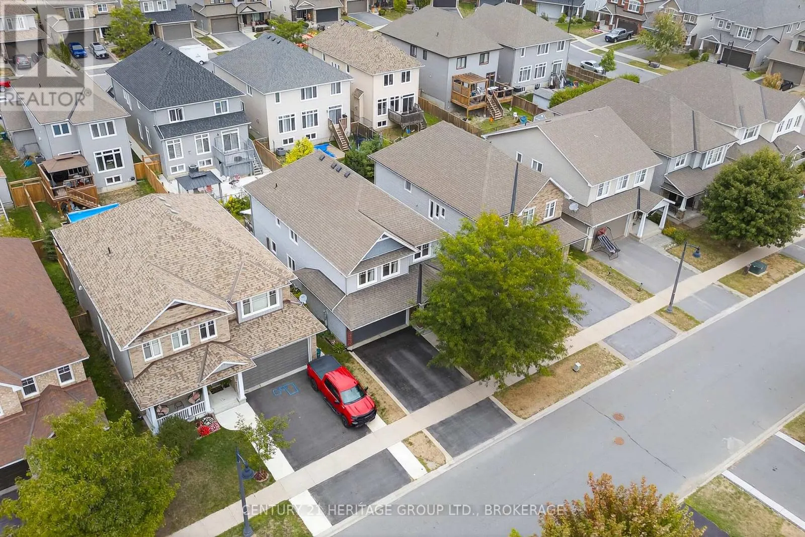 1208 IRIS DRIVE