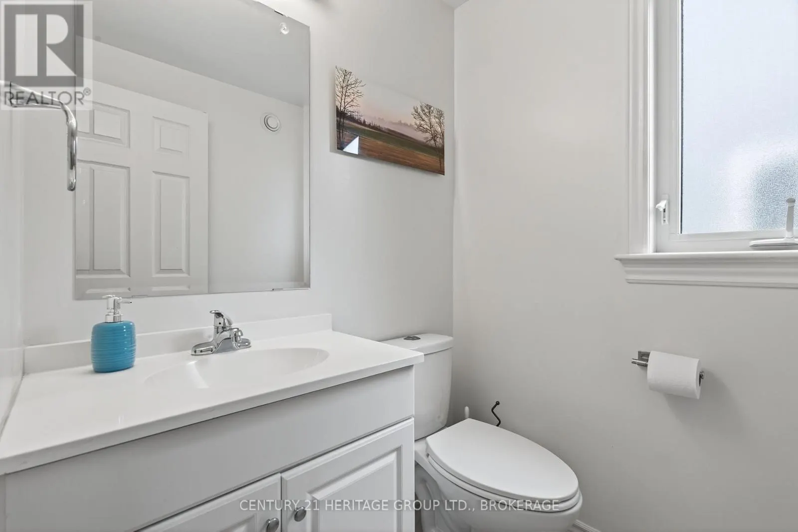 1208 IRIS DRIVE