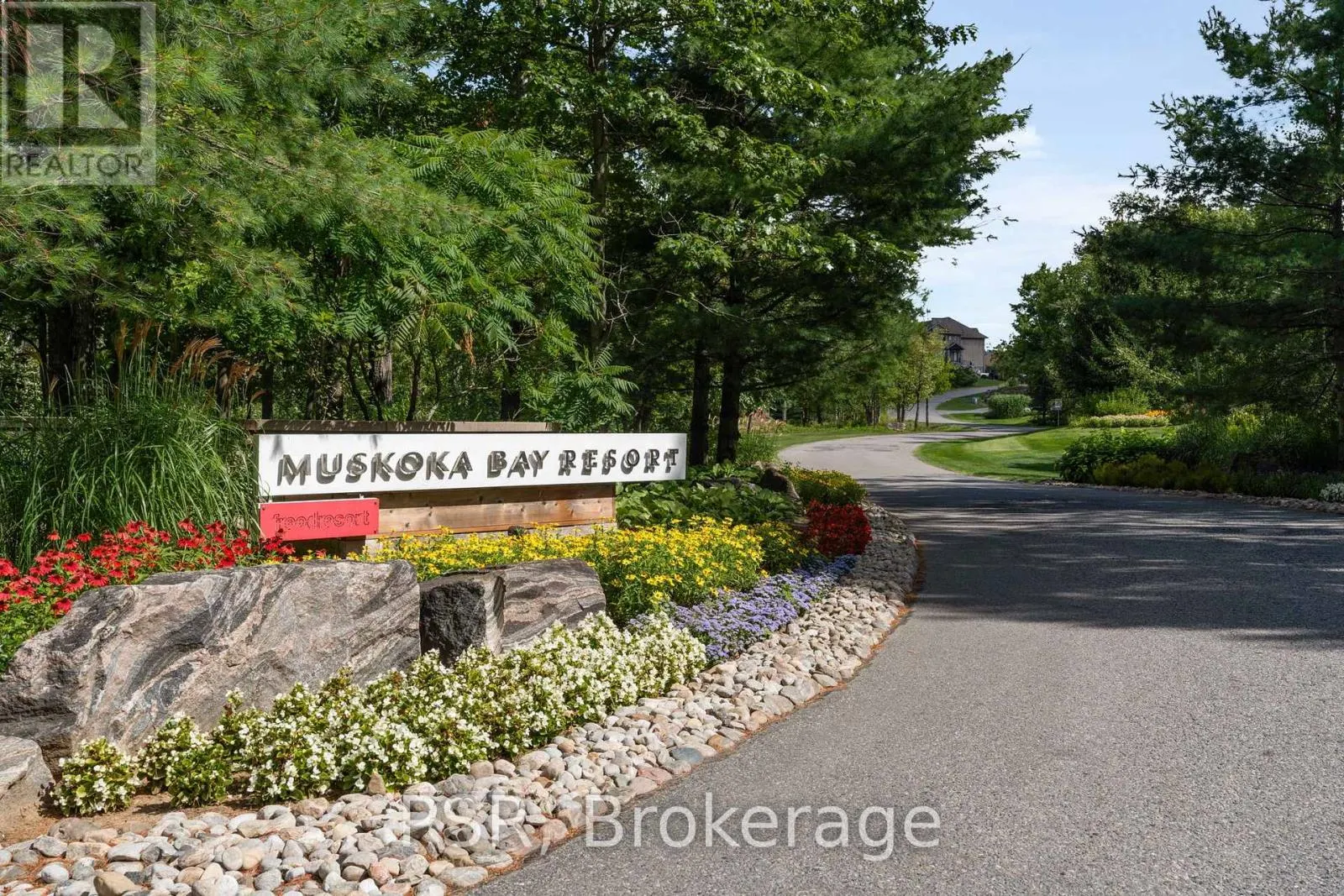 405 - 120 CARRICK TRAIL, #405