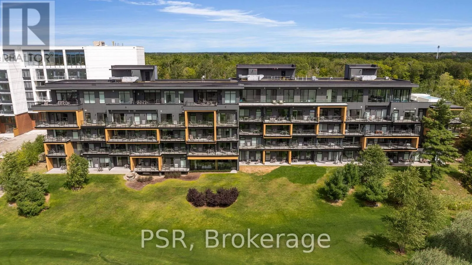 405 - 120 CARRICK TRAIL, #405