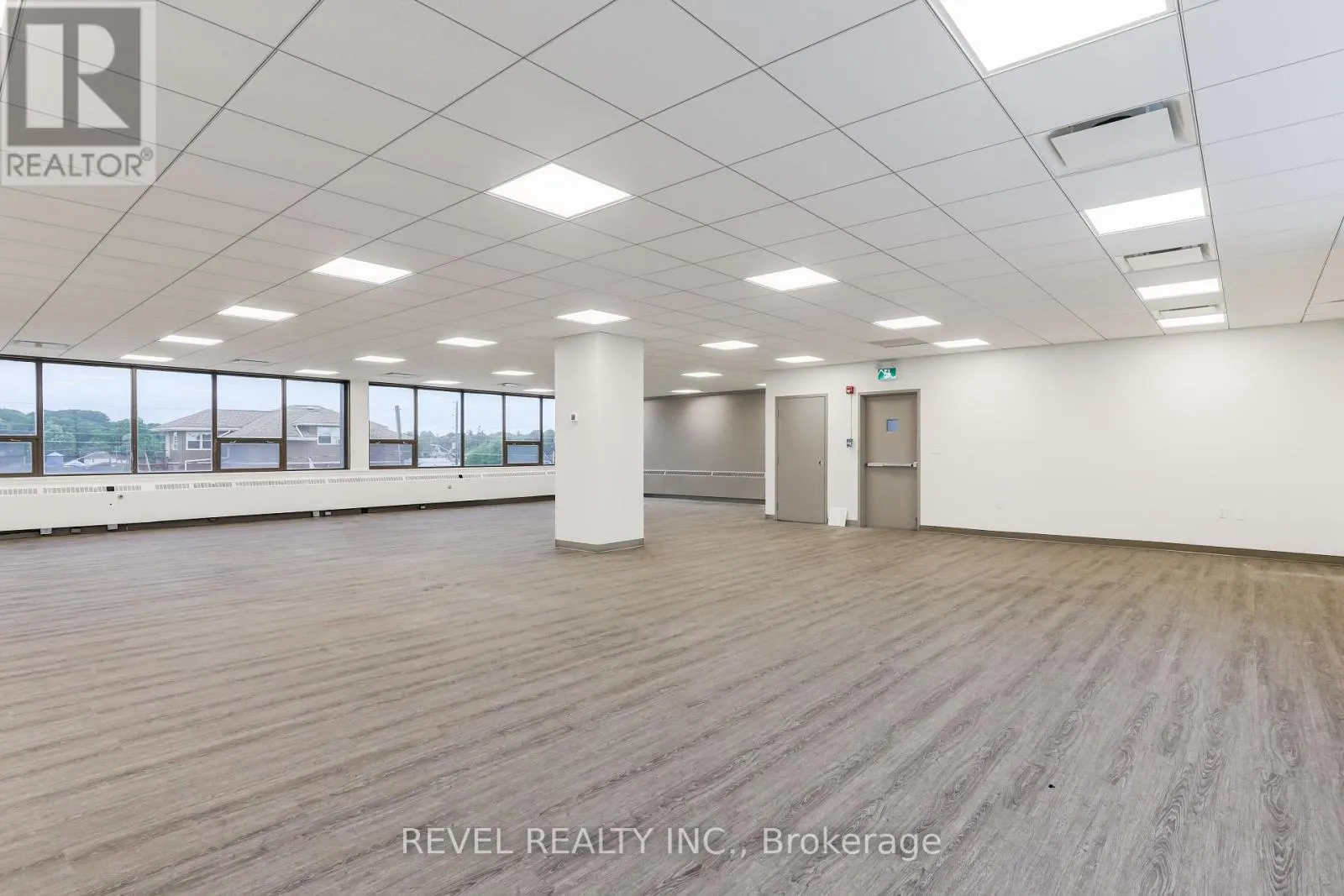 UPPER 2 - 34 CAMBRIDGE STREET S, #Upper 2