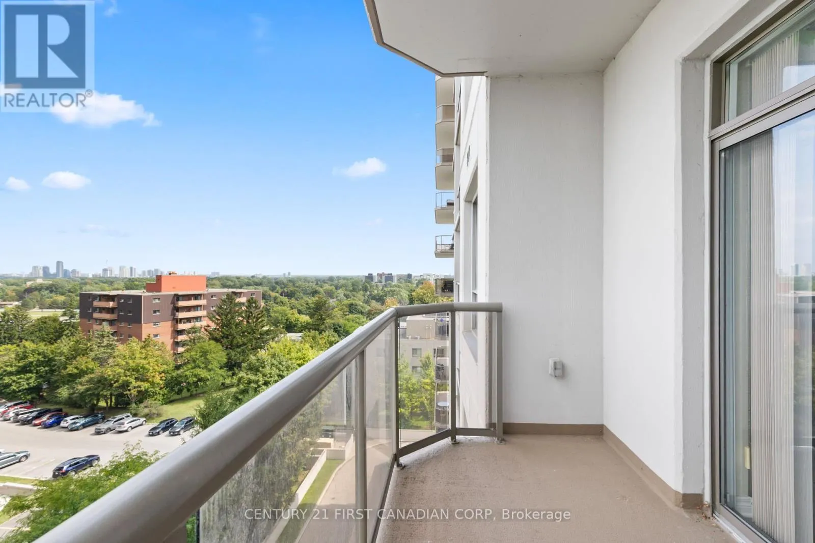 701 - 353 COMMISSIONERS ROAD W, #701