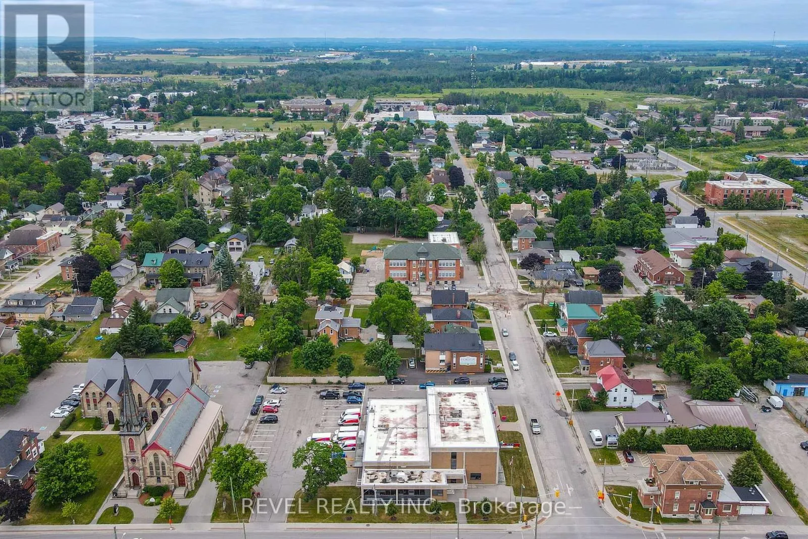 UPPER 3 - 34 CAMBRIDGE STREET S, #Upper 3