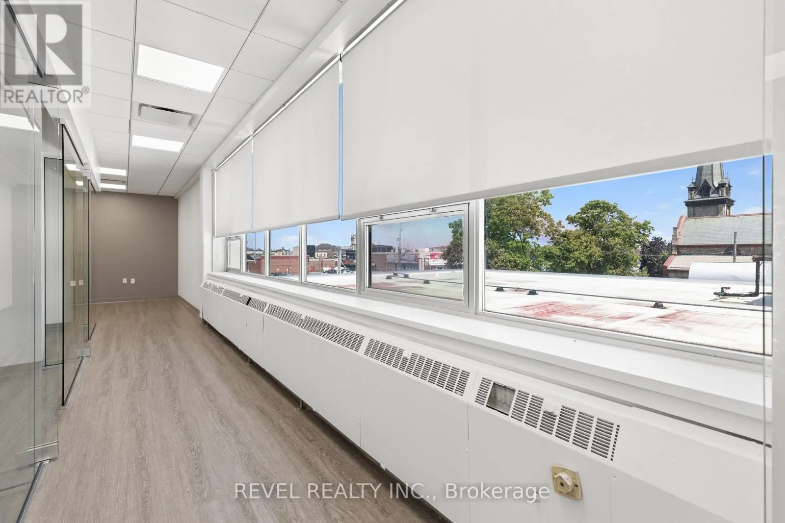 UPPER 3 - 34 CAMBRIDGE STREET S, #Upper 3