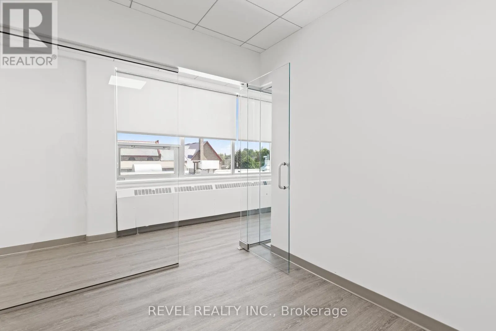 UPPER 3 - 34 CAMBRIDGE STREET S, #Upper 3