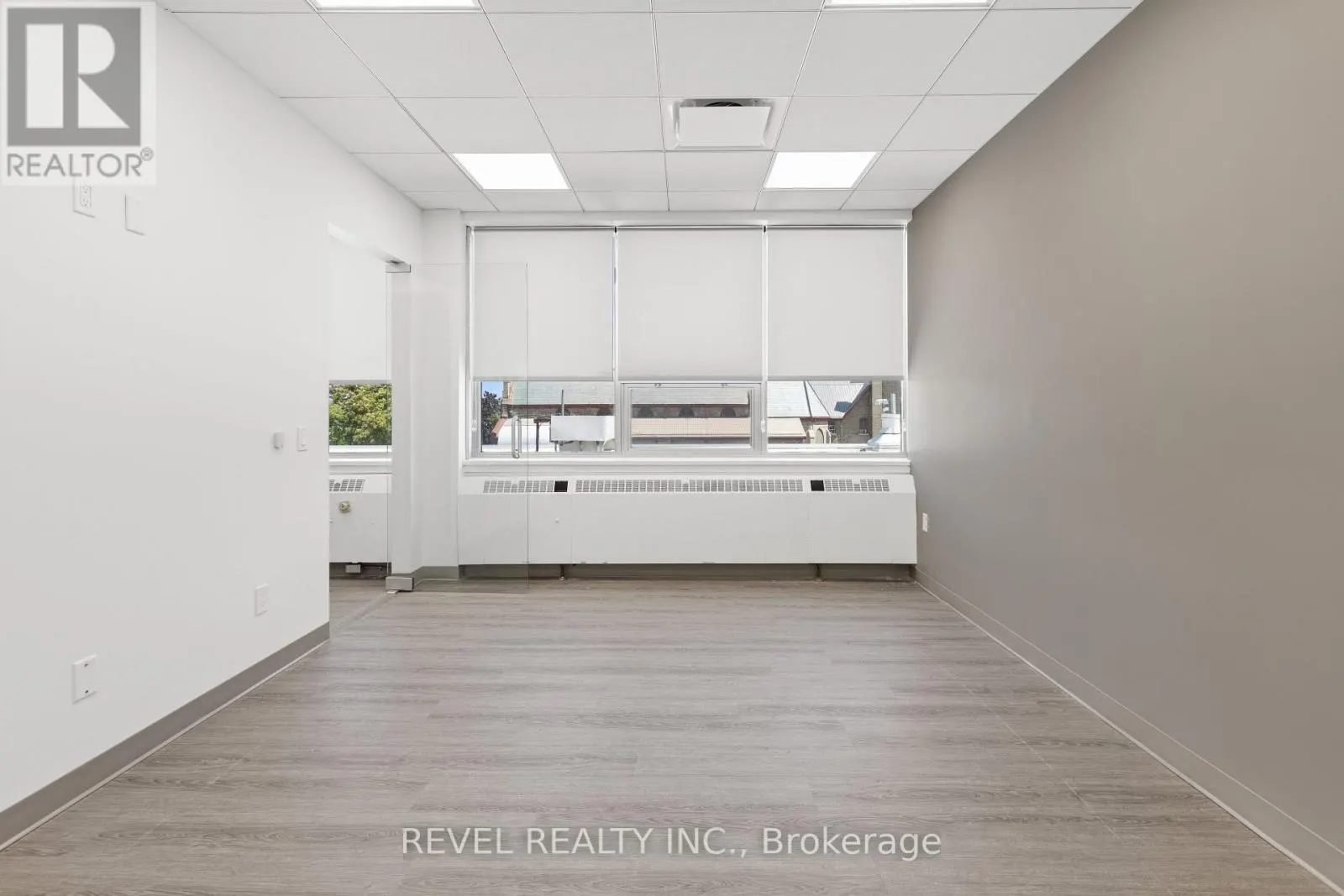 UPPER 3 - 34 CAMBRIDGE STREET S, #Upper 3