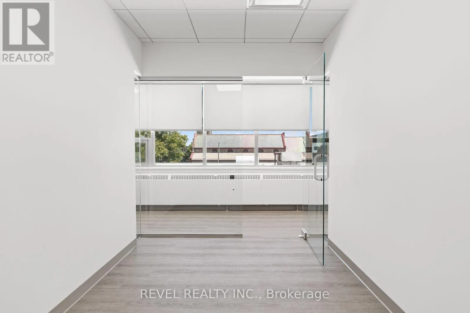 UPPER 3 - 34 CAMBRIDGE STREET S, #Upper 3