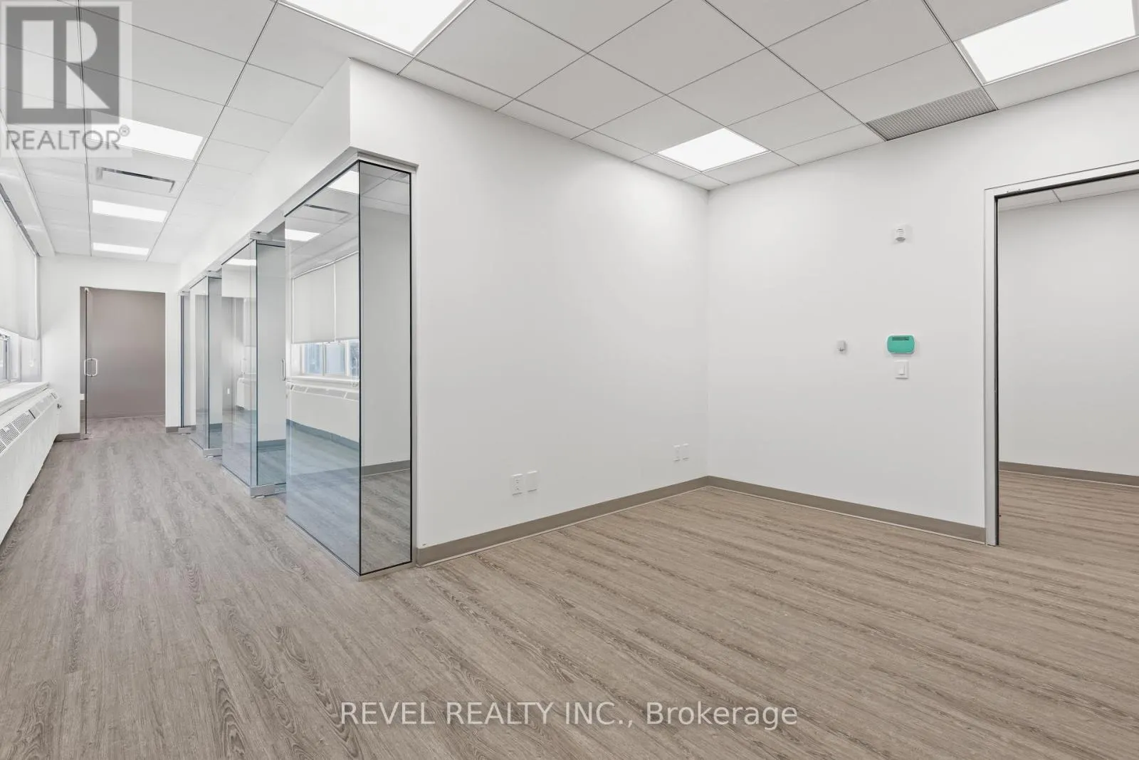 UPPER 3 - 34 CAMBRIDGE STREET S, #Upper 3