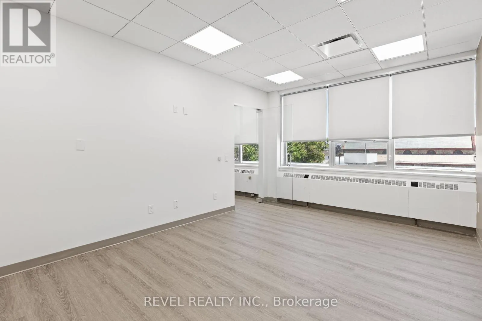 UPPER 3 - 34 CAMBRIDGE STREET S, #Upper 3