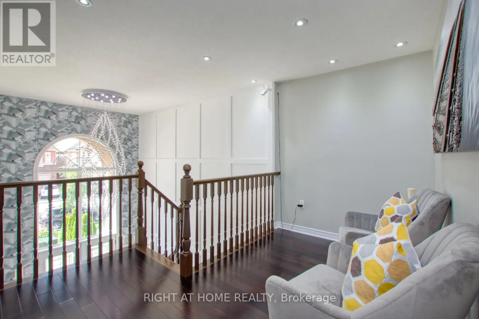 117 CHARTWELL CIRCLE