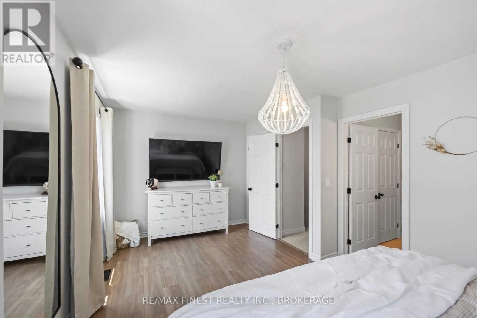 849 NEWMARKET LANE