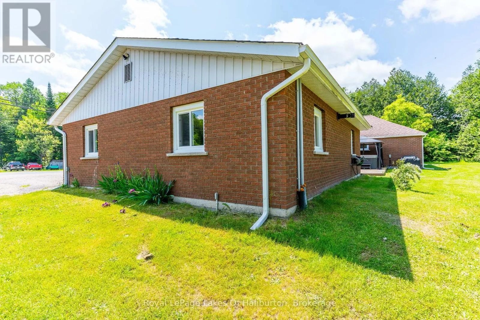 3875 LOOP ROAD