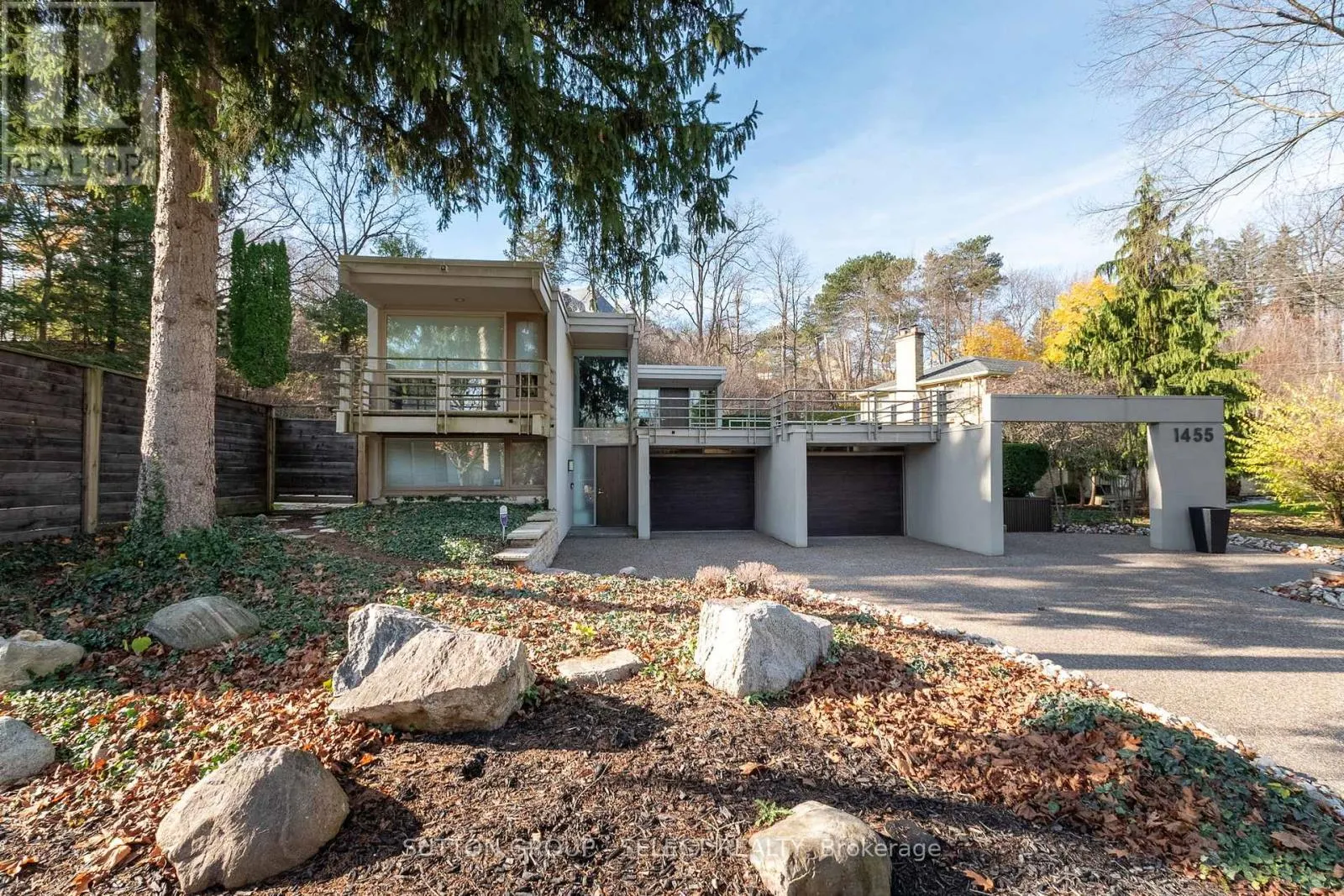 1455 CORLEY DRIVE