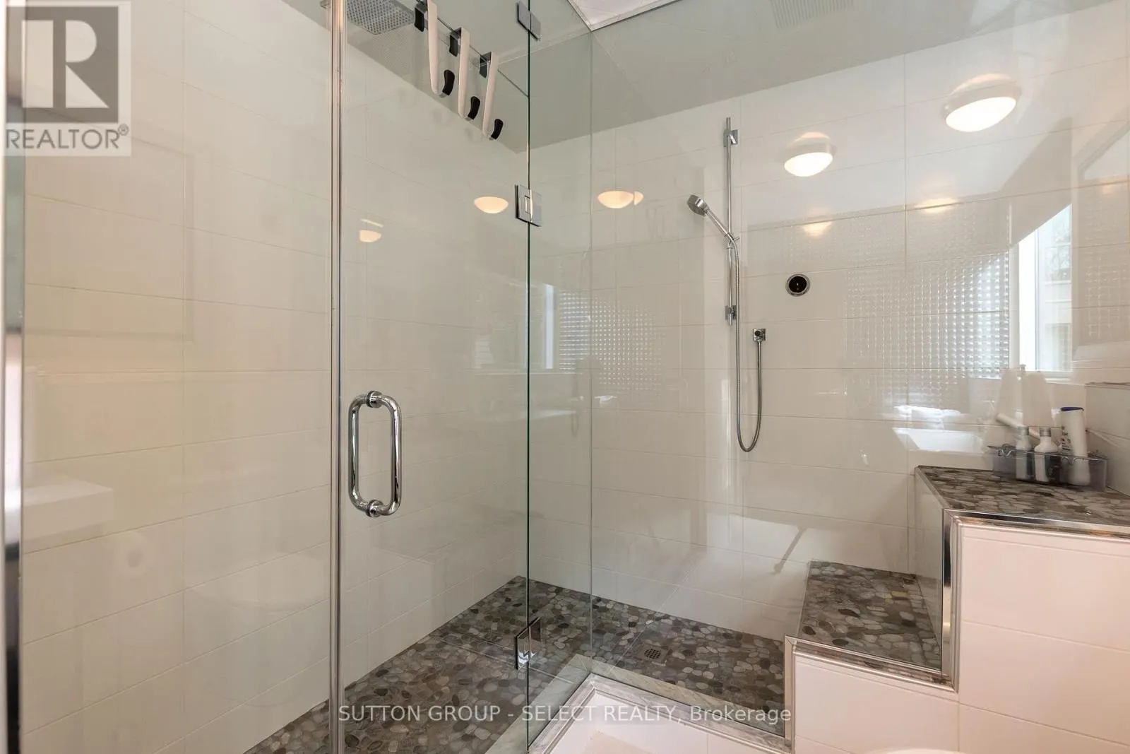 1455 CORLEY DRIVE