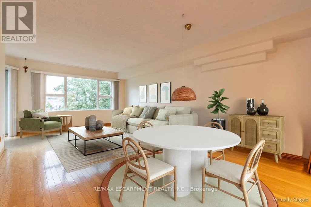604 - 77 GOVERNORS ROAD