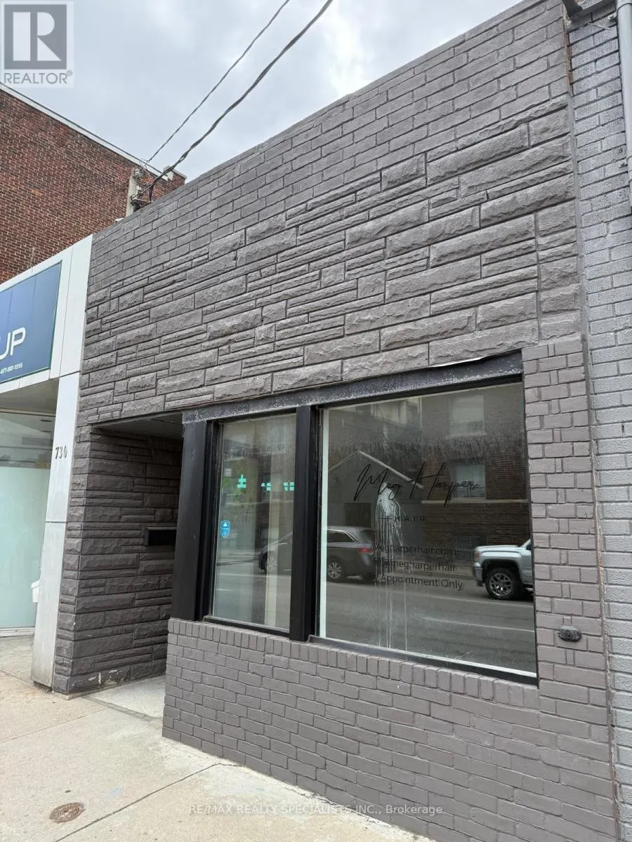 728 MAIN STREET E