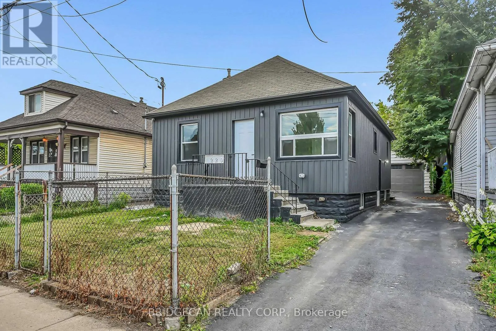 220 GRENFFEL STREET