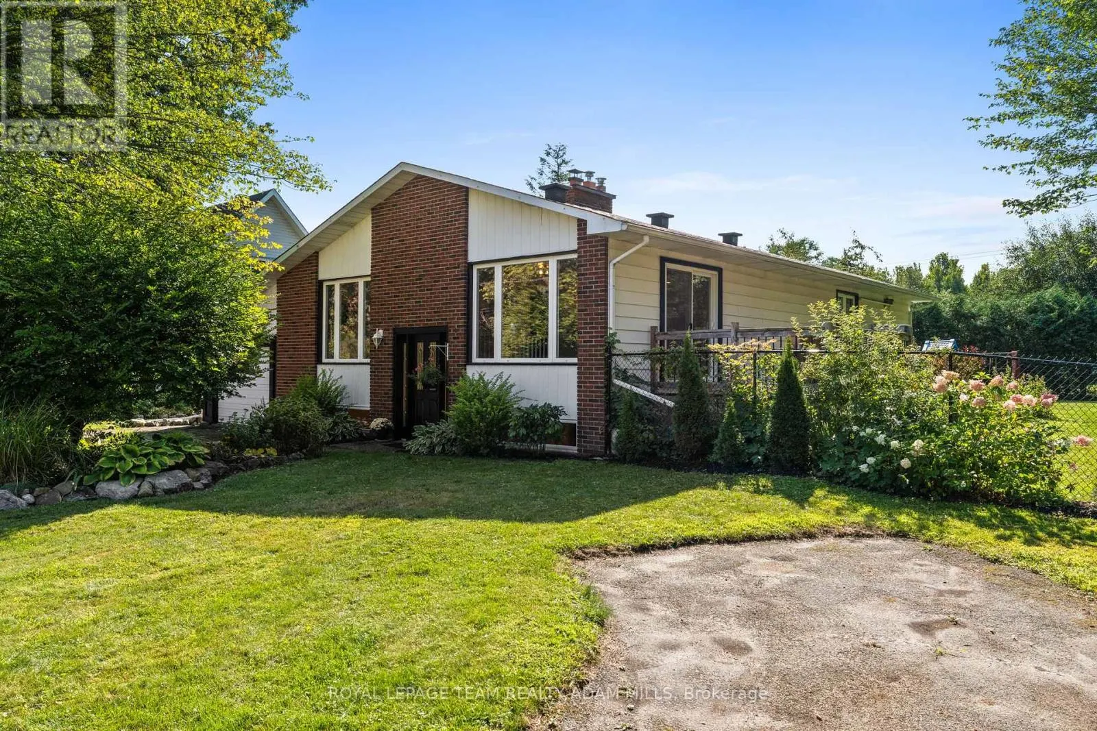 1095 BOUCHER CRESCENT